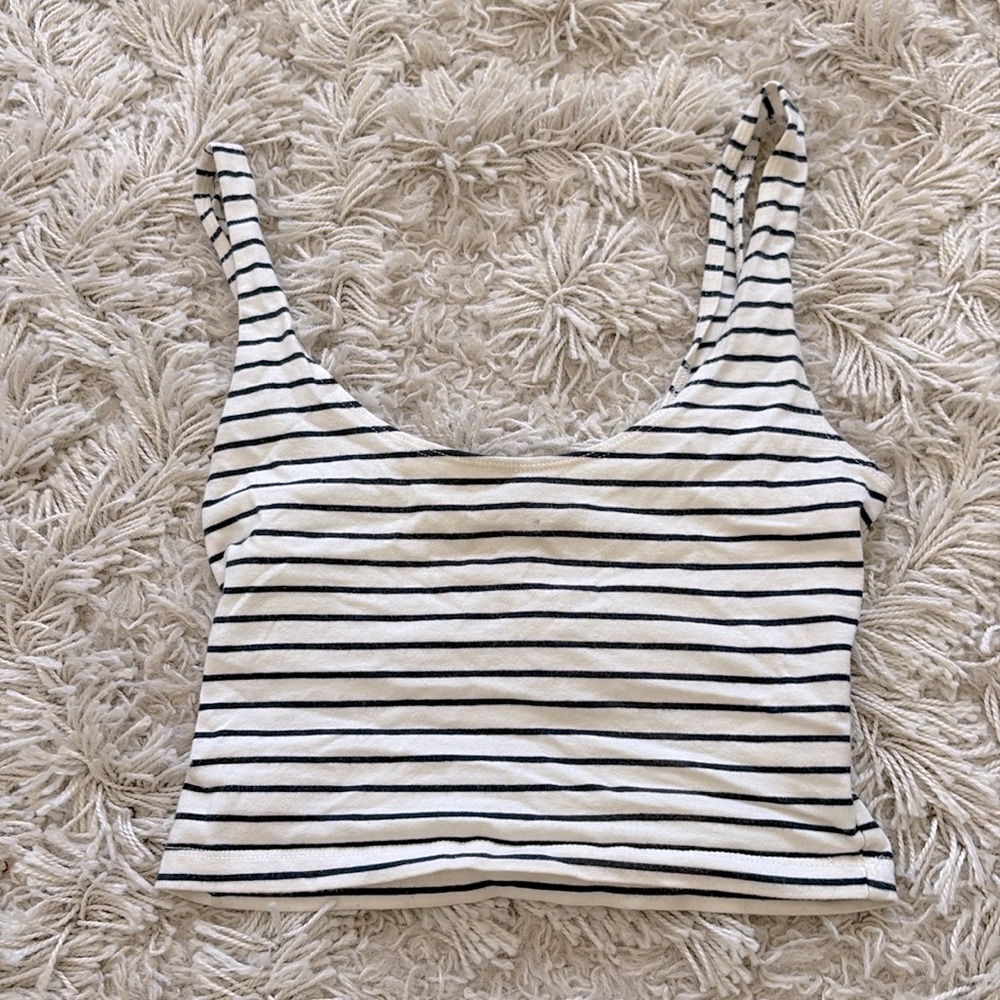 XXI Small Navy blue and white stripped cropped tank